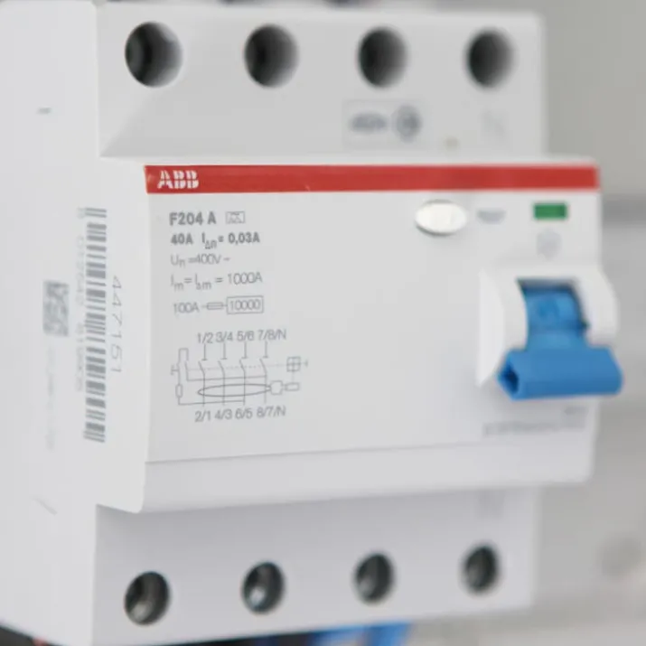 ABB F204 HPFI relæ A, 4P, 40A